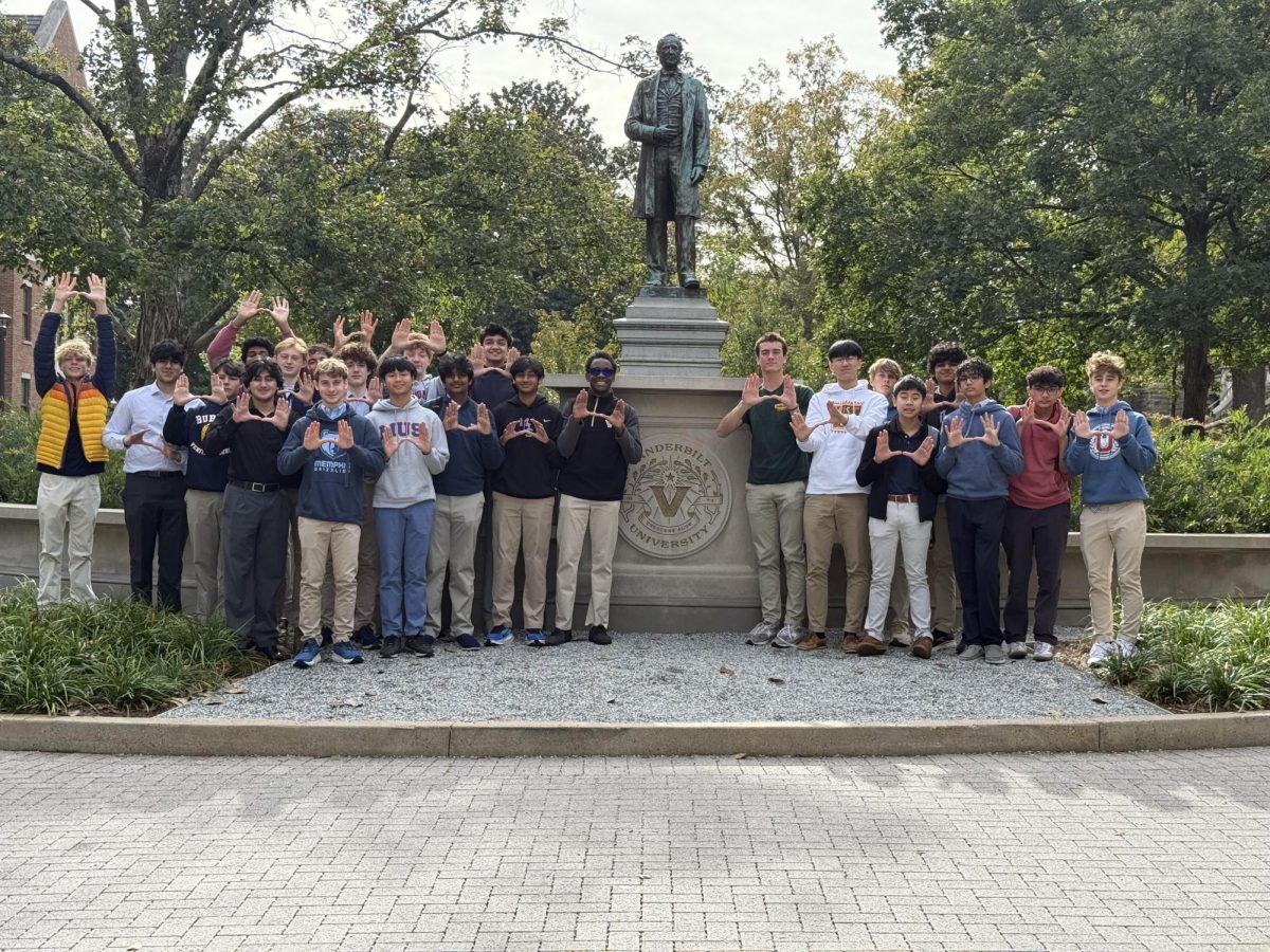 MUN Owls pose for a photo at Vanderbilt University in Nashville, Tenn.