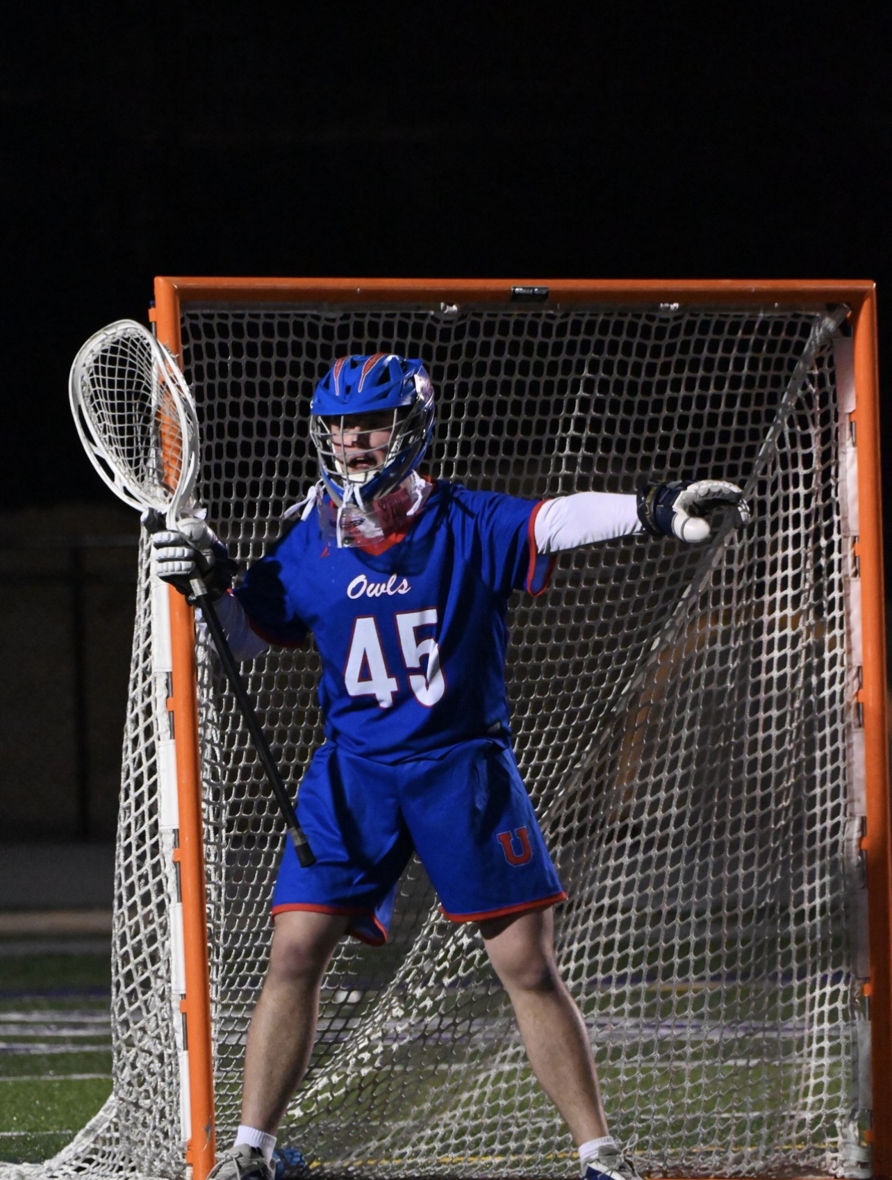 Hobson commands the defense. 